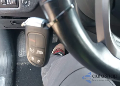 2020 Jeep Cherokee Limited 4X4 from USA, damaged, VIN 1C4PJMDX1LD516861